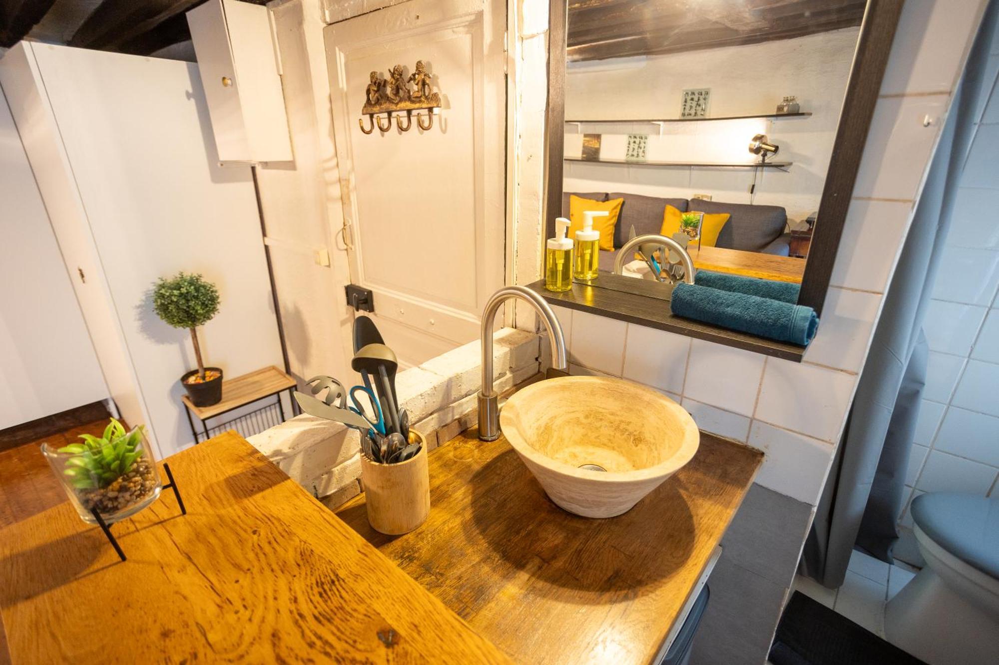 Studio Cosy Romantique En Plein Coeur De Paris Lejlighed Eksteriør billede