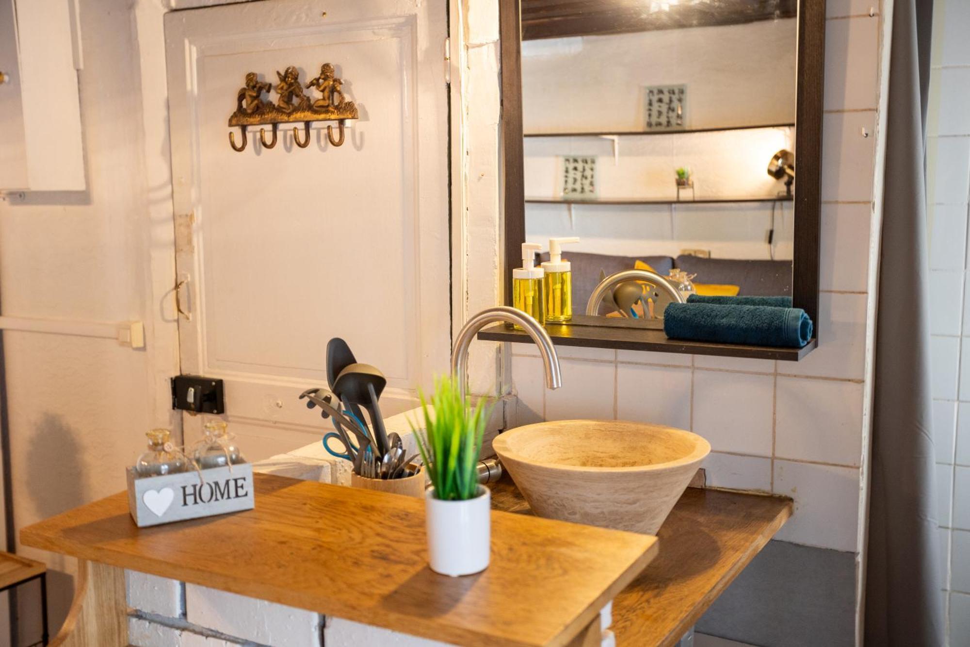 Studio Cosy Romantique En Plein Coeur De Paris Lejlighed Eksteriør billede